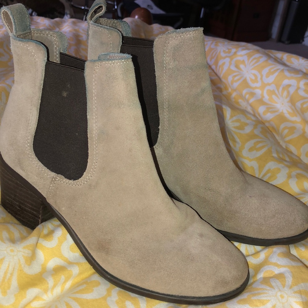 tan booties ⭐️